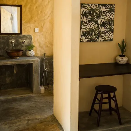 Lime & Co Hostel Weligama Exterior photo
